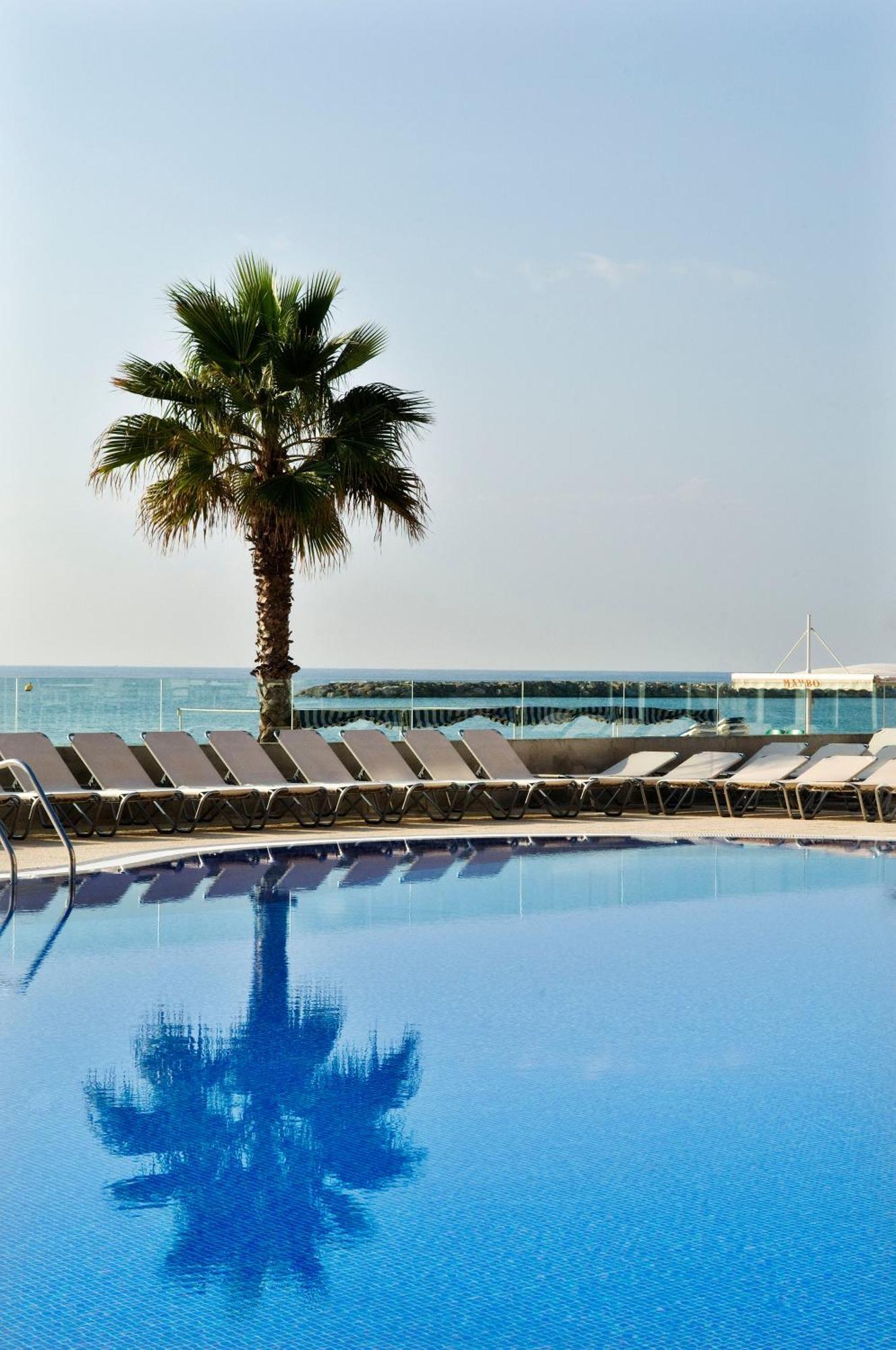 Hotel Augustus Cambrils Eksteriør billede