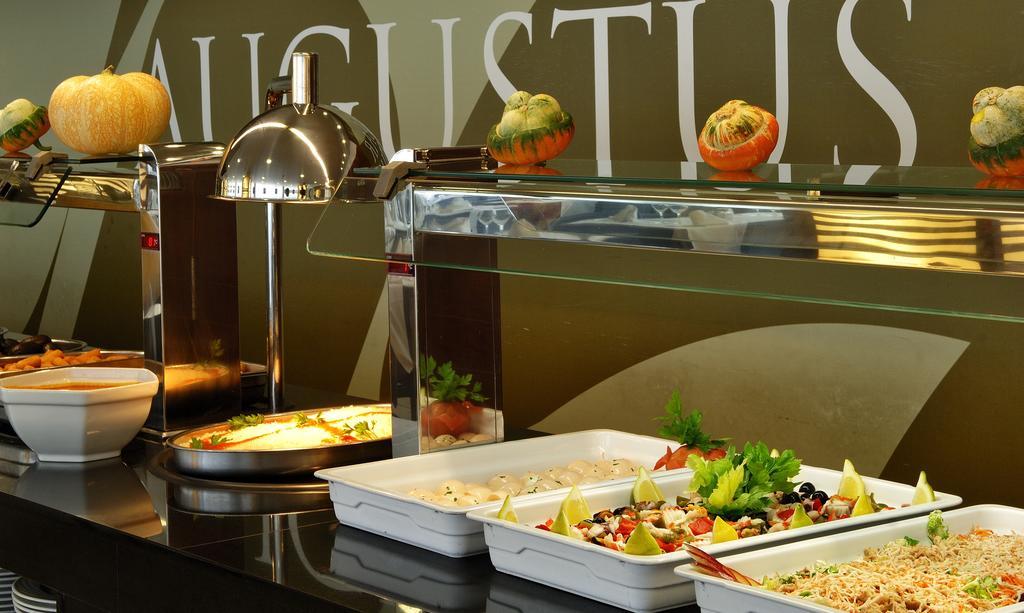 Hotel Augustus Cambrils Eksteriør billede